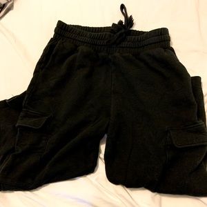 Madewell Cotton and Hemp Cargo Sweatpants in black